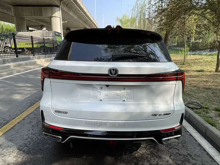 Changan CS75 PLUS 2023 2.0 T ATPremium — фото 5