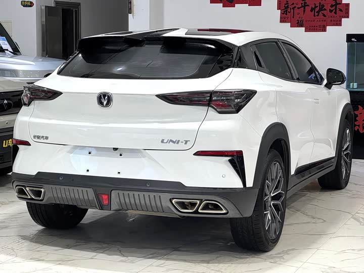 Changan UNI-T 2022 1.5 T Premium — фото 7