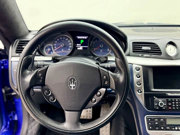 Maserati Gran 2013 4.7 L Sport Automatic — фото 13