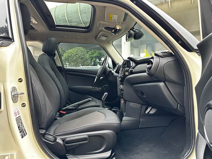 MINI Hatch — фото 12