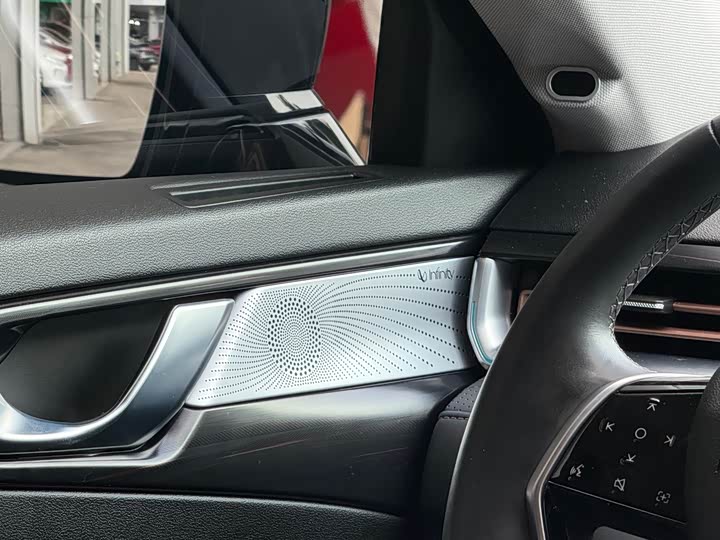 Wey DHT-PHEV 2022 1.5 T 4 WD — фото 13
