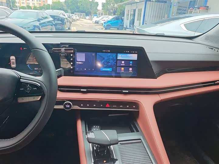 Changan CS75 PLUS 2024 1.5 T — фото 13