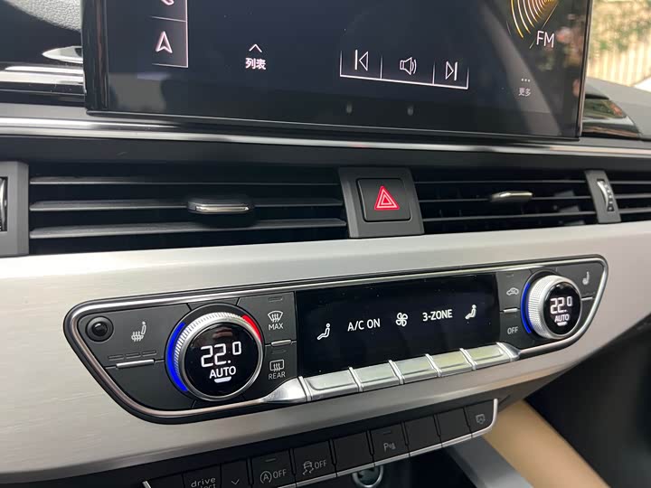 Audi A5 2024 Sportback 40 TFSI quattro — фото 3