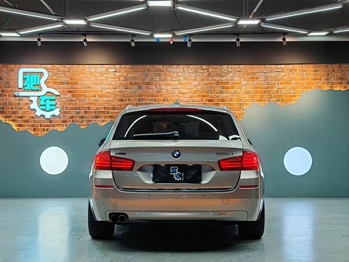BMW 5 Series — фото 13