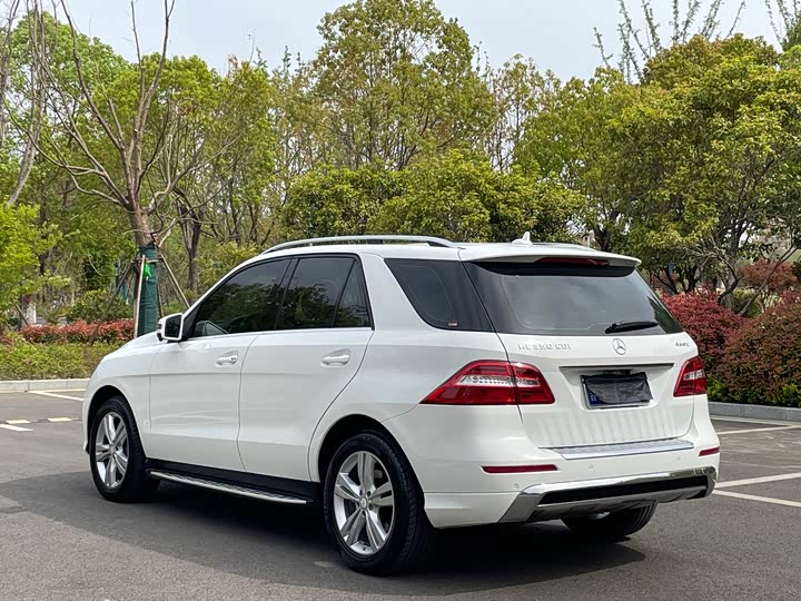 Mercedes-Benz M-Class 2014 ML 350 CDI 4 MATIC — фото 4