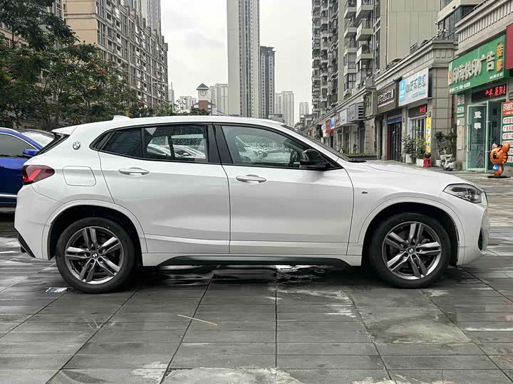 BMW X2 2023 s Drive 25i M — фото 4