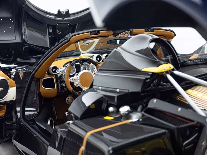 Pagani Huayra 2025 6.0 L AT — фото 41