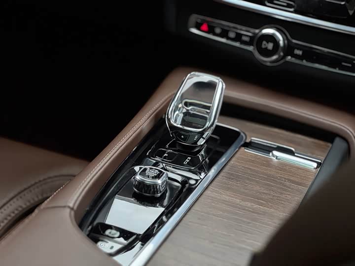 Volvo V90 2023 Cross Country B 5 AWD — фото 20