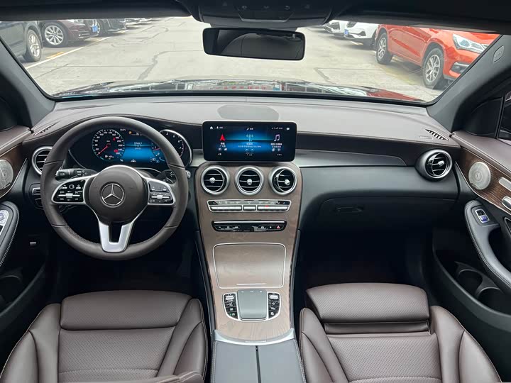 Mercedes-Benz GLC 2021 GLC 300 L 4 MATIC — фото 12