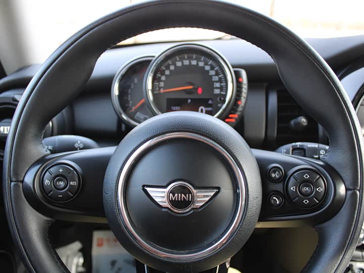 MINI Hatch — фото 14
