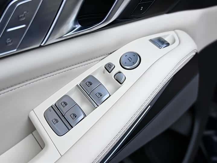 BMW X7 2022 x Drive 40i M — фото 22