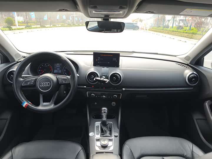 Audi A3 2017 Sportback 40 TFSI — фото 13