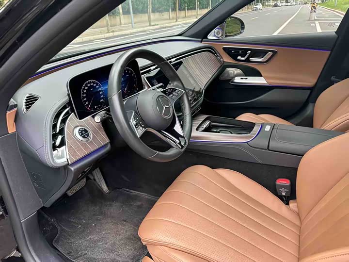Mercedes-Benz E-Class 2024 E 260 L — фото 6