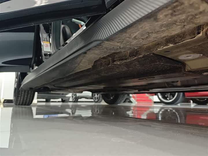 Changan UNI-V 2024 1.5 T Premium — фото 16