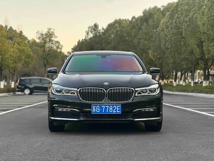 BMW 7 Series 730Li продвинутая — фото 2