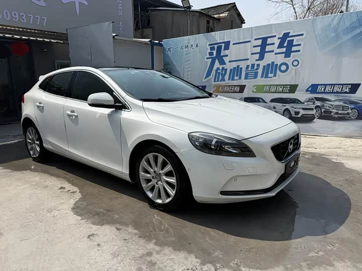 Volvo V40 2017 T 3 — фото 3