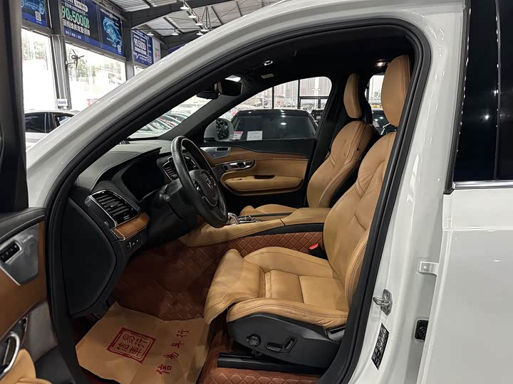 Volvo XC90 Hybrid 2018 E Hybrid T 8 7 — фото 5