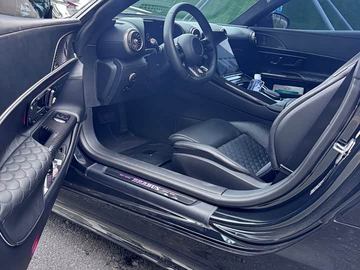 Mercedes-Benz AMG 2025 63 S E Performance — фото 12