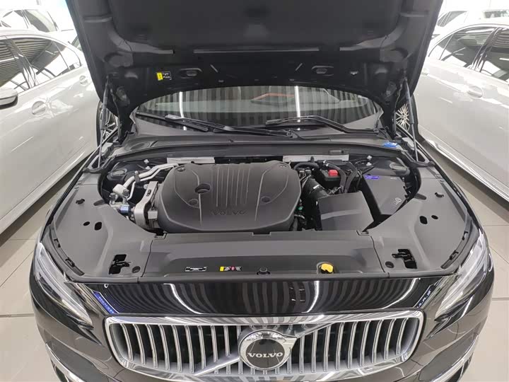 Volvo S90 2024 B 5 — фото 10