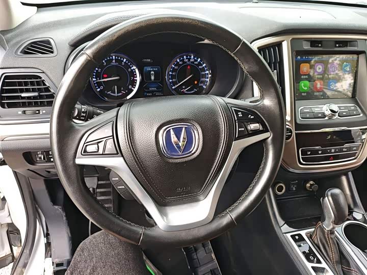 Changan CS95 2017 2.0 T 2 WD — фото 11
