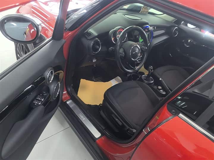 MINI Hatch — фото 16