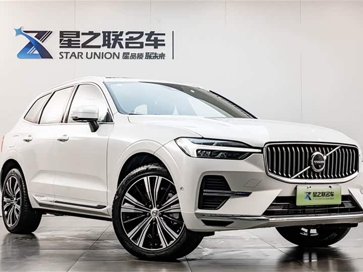 Volvo XC60 Hybrid 2023 T 8 PHEV 4 WD — фото 5