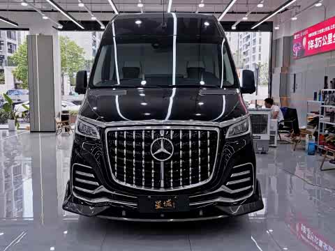 Mercedes-Benz Sprinter 2024 2.0 L AT — фото 28