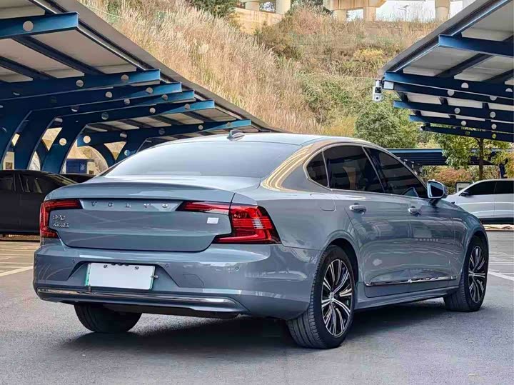 Volvo S90 Hybrid 2022 T 8 E Hybrid — фото 7