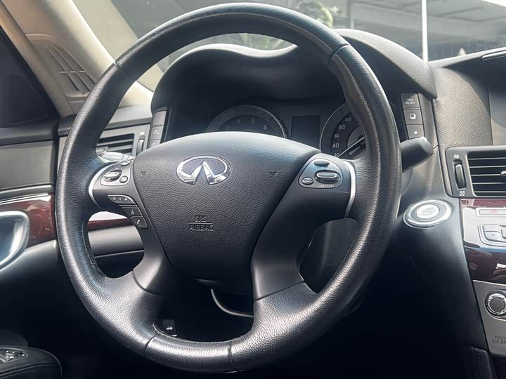 Infiniti Q70 2015 Q 70 L 2.5 L — фото 31