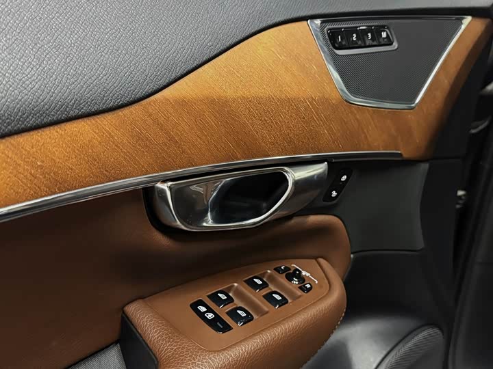 Volvo XC90 2020 T 6 7 — фото 14