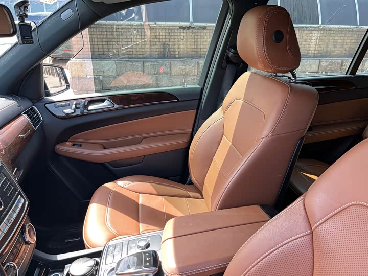 Mercedes-Benz GLS 2018 GLS 400 4 MATICLuxury — фото 10