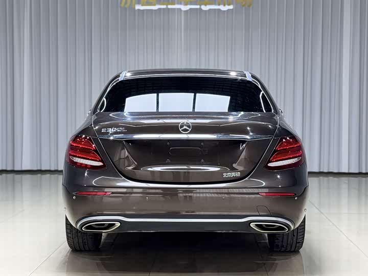 Mercedes-Benz E-Class 2018 E 300 L Luxury — фото 9