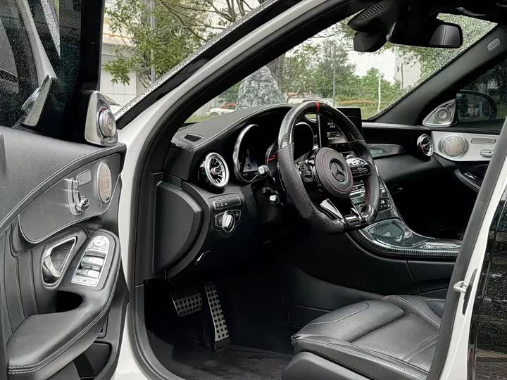 Mercedes-Benz C-Class 2017 AMG C 63 — фото 4