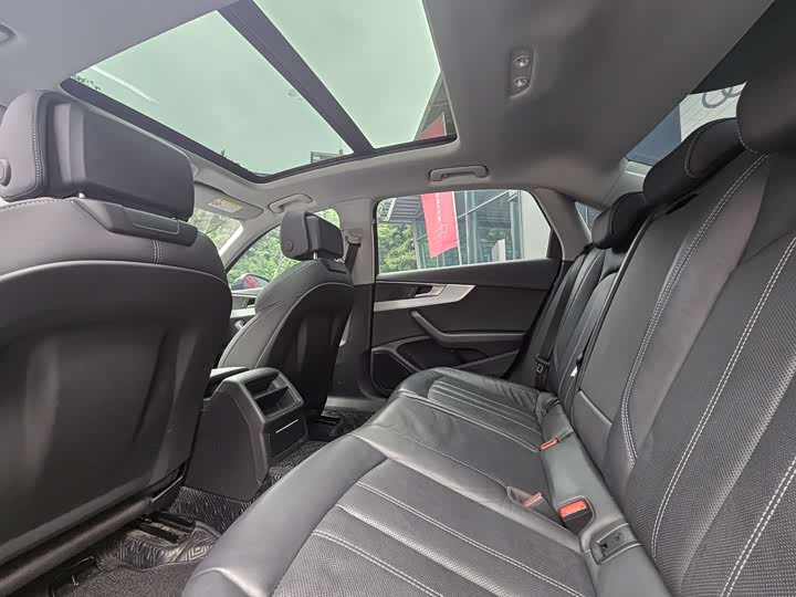 Audi A4L 2022 40 TFSI — фото 15