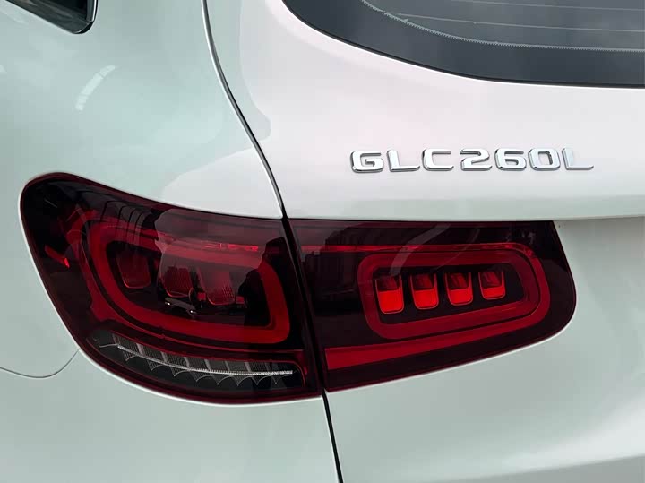 Mercedes-Benz GLC 2022 GLC 260 L 4 MATIC Luxury — фото 18