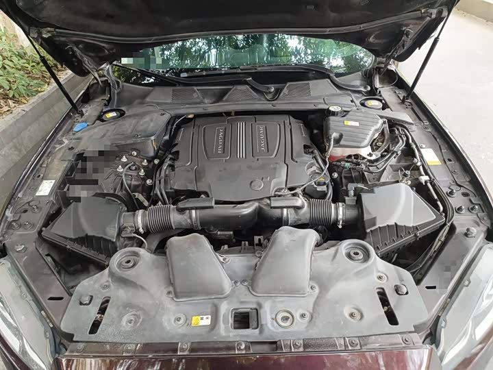 Jaguar XJ 2016 XJL 3.0 SC 2 WD — фото 11