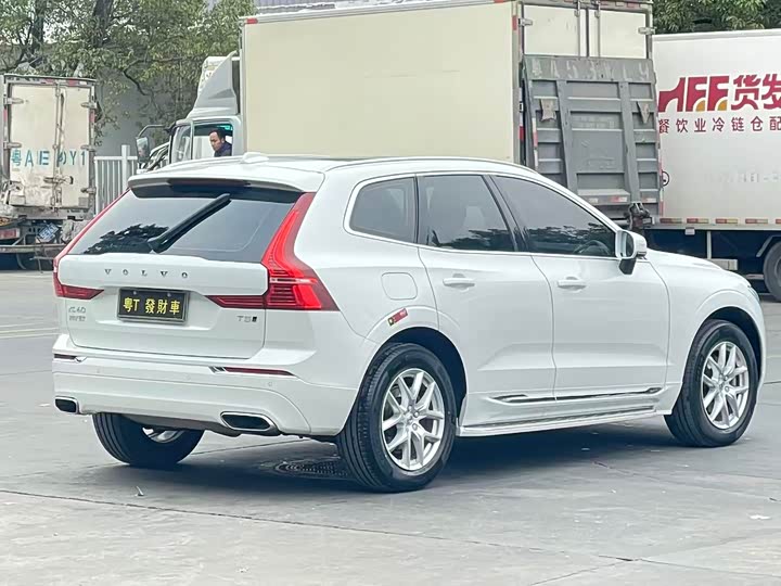 Volvo XC60 2021 T 5 4 WD — фото 9