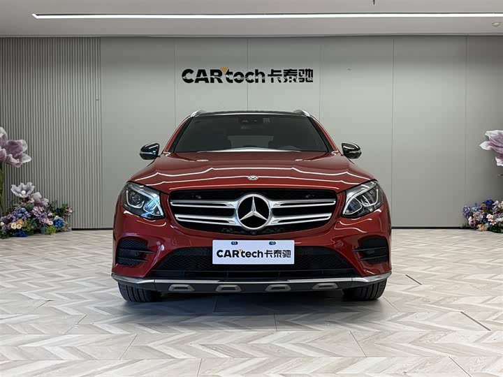 Mercedes-Benz GLC 2018 GLC 260 4 MATIC Luxury — фото 3