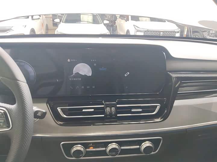 Hongqi HS5 2023 2.0 T Pro — фото 13