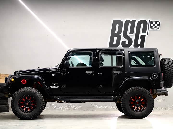 Jeep Wrangler — фото 3