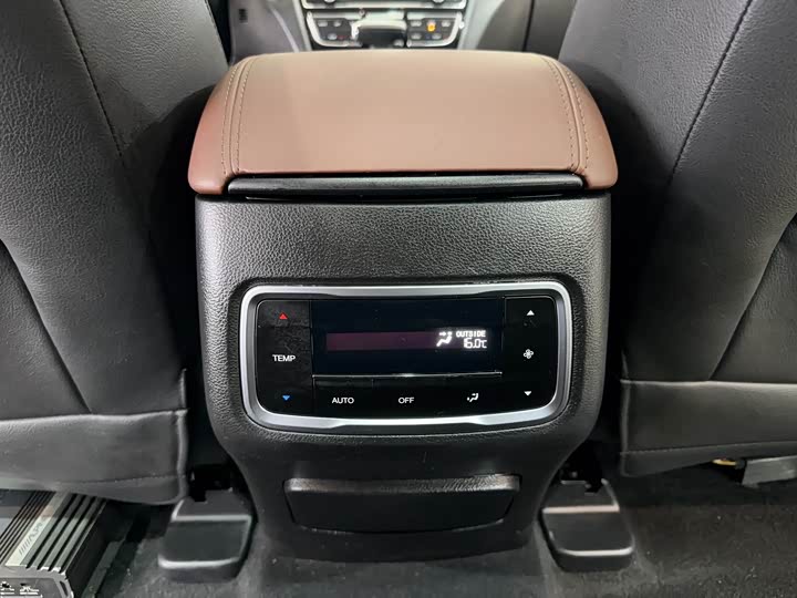 Trumpchi GS8 2017 320 T 2 WD ( ) — фото 12