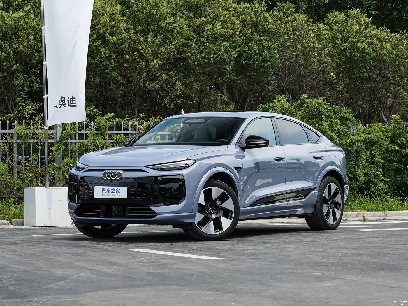 Audi Q6L Sportback e-tron 2026 2026款 长续航版