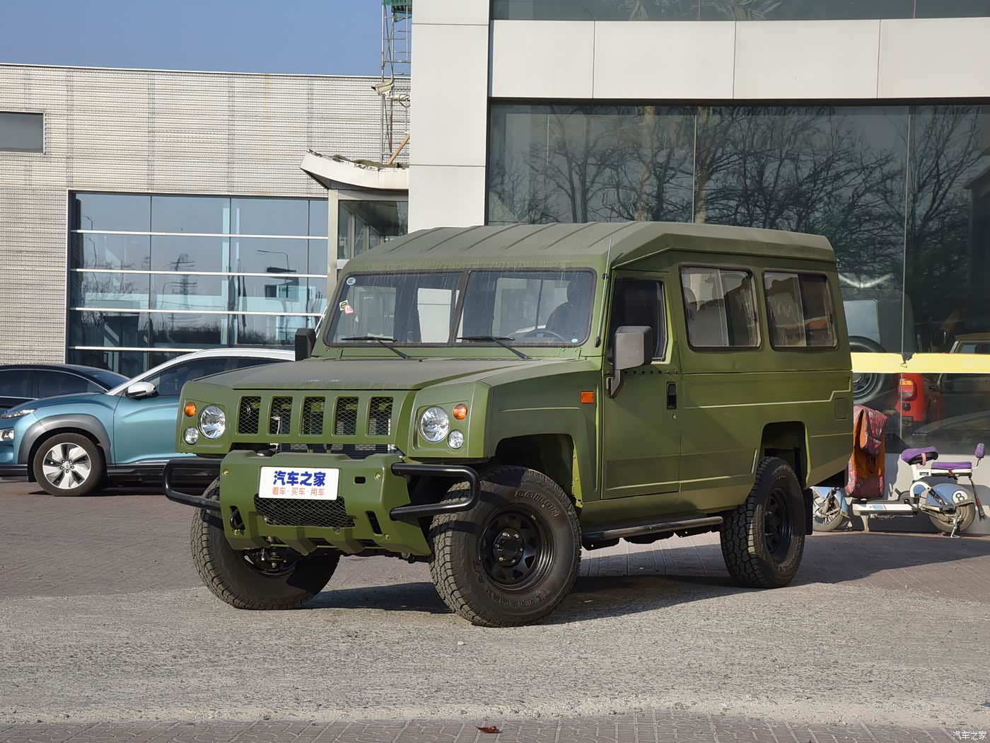 BAW (Beijing Automobile Works) Warrior 2026 2026款 2.4T 五门四驱汽油版