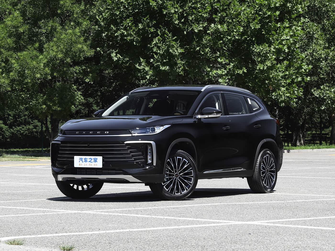 Exeed Lingyun 2025 2025款 400T 四驱曜夜版