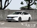 Фото 1 - Nissan Sylphy