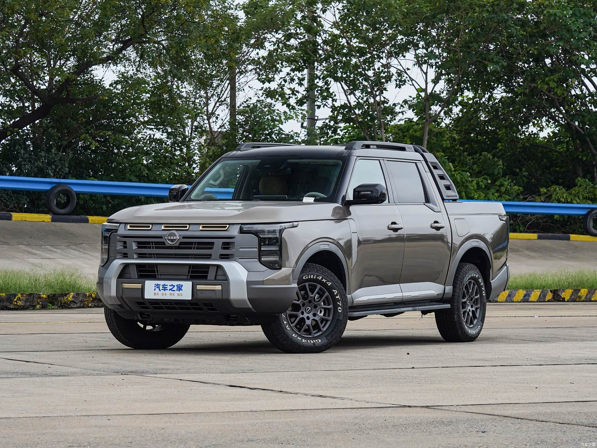 Фото 1 - Nissan Frontier Pro