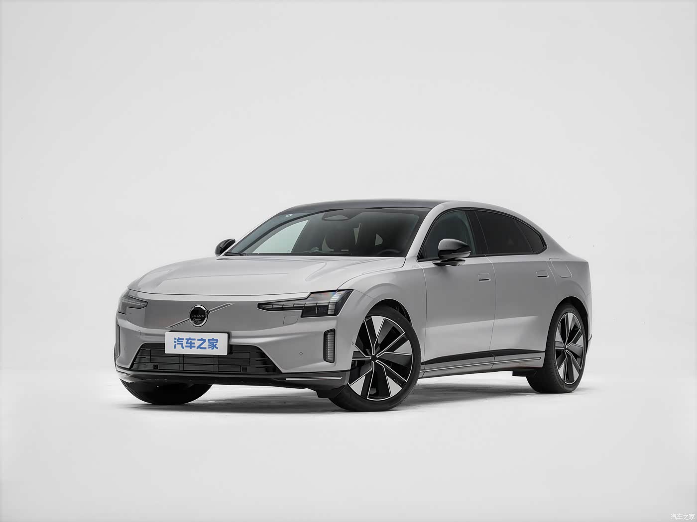Volvo ES90 2027 2027款 双电机四驱高性能版 Ultra