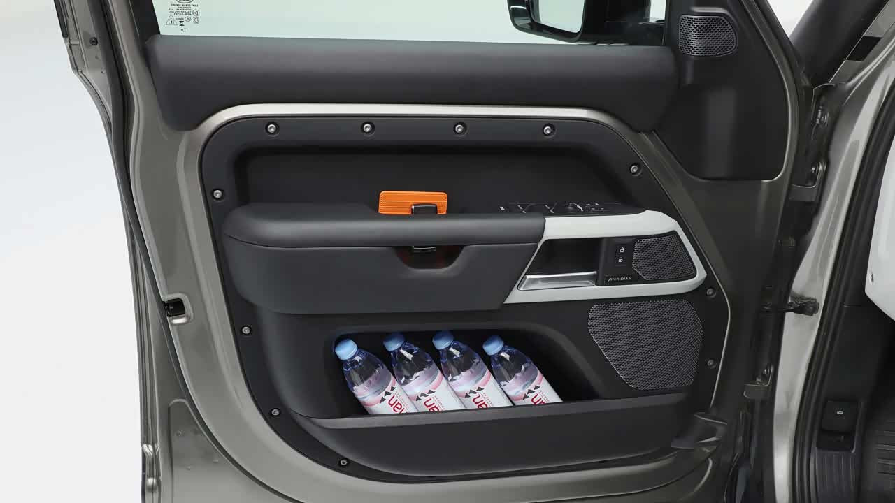 Photo 20 - Land Rover Defender