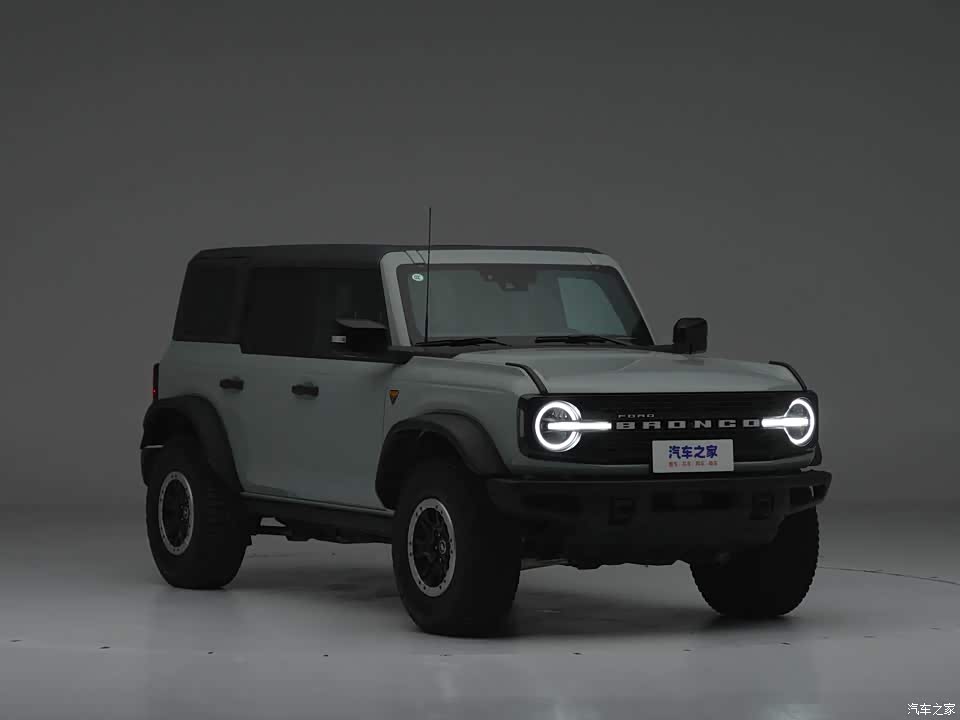 Фото 2 - Ford Bronco