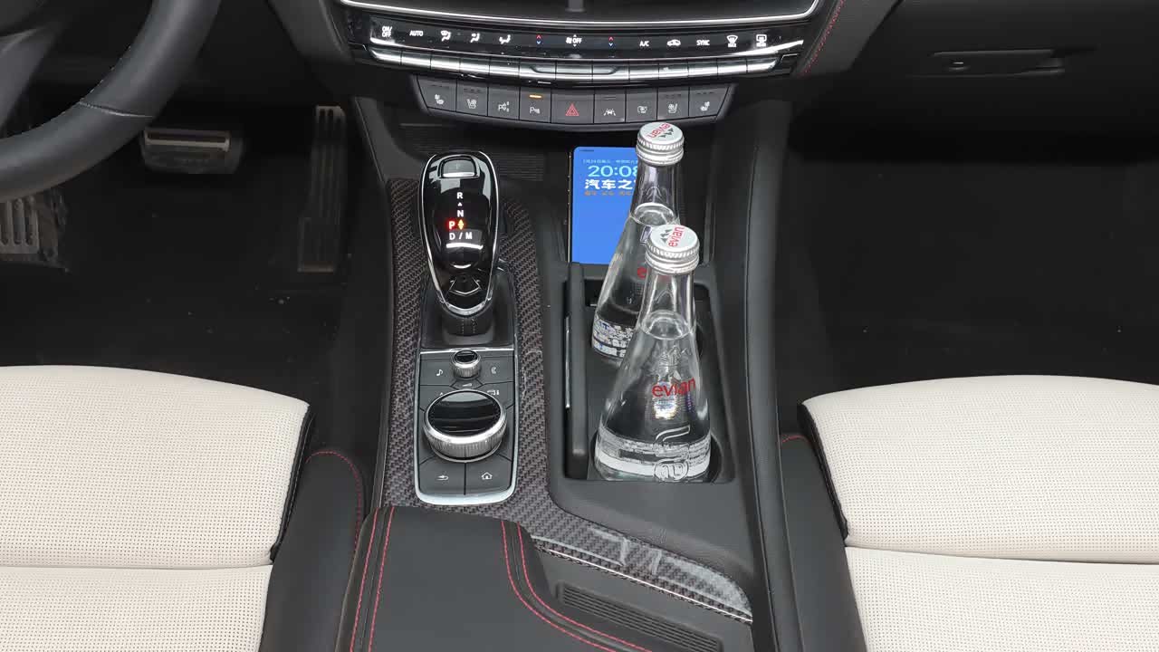 Фото 17 - Cadillac CT5